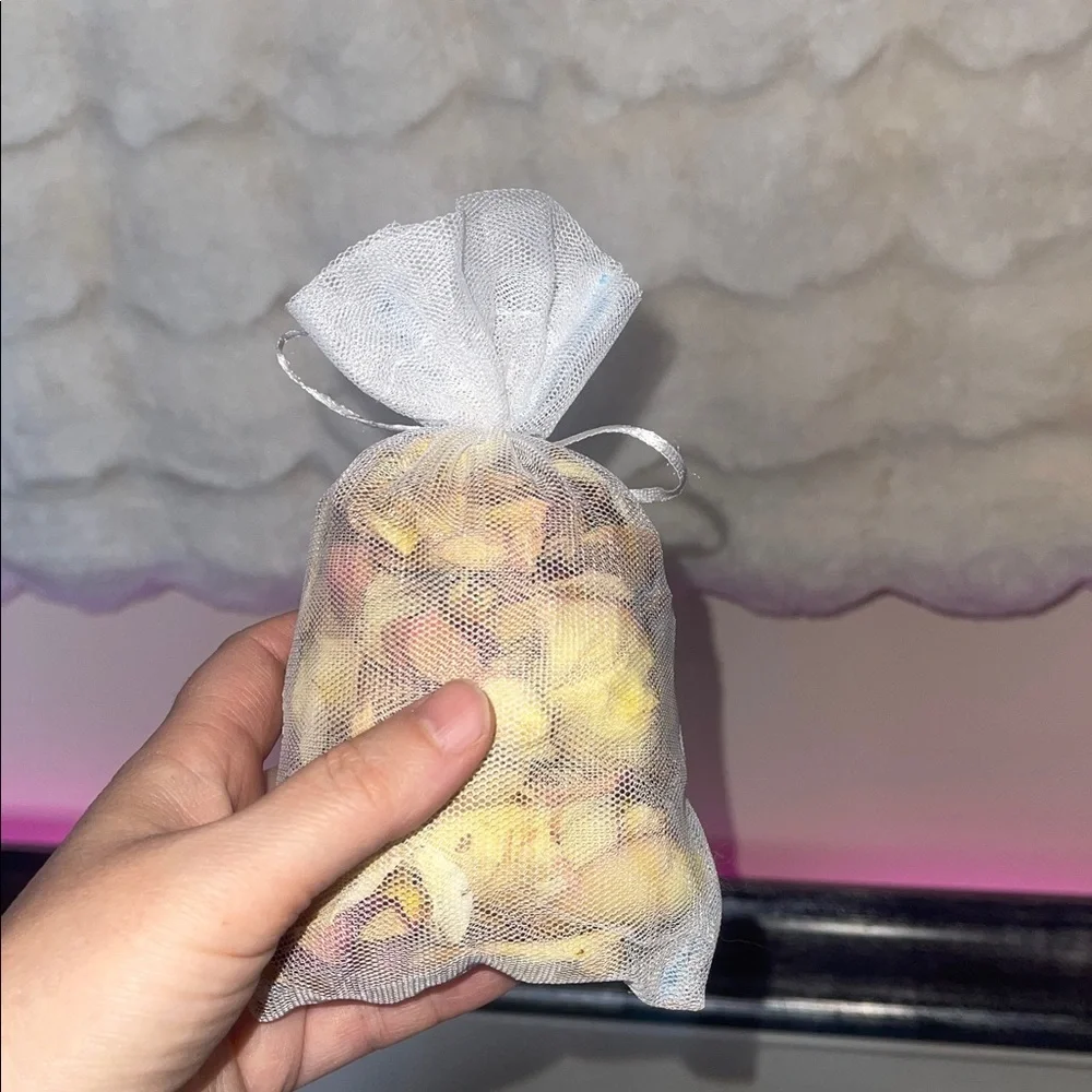 HANDCRAFTED potpourri , White Mesh Sachets with Dried Flowers.